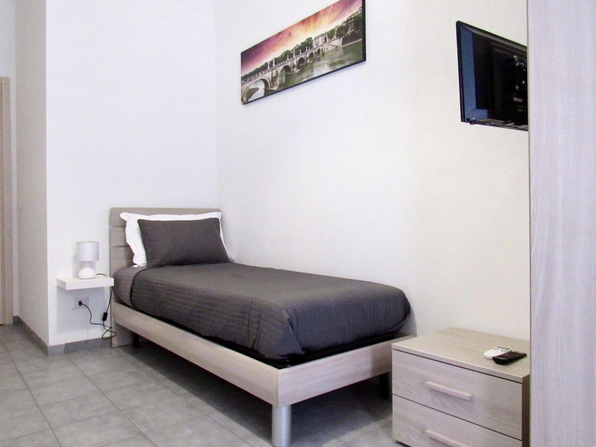 Roema Guest House Rzym Zewnętrze zdjęcie
